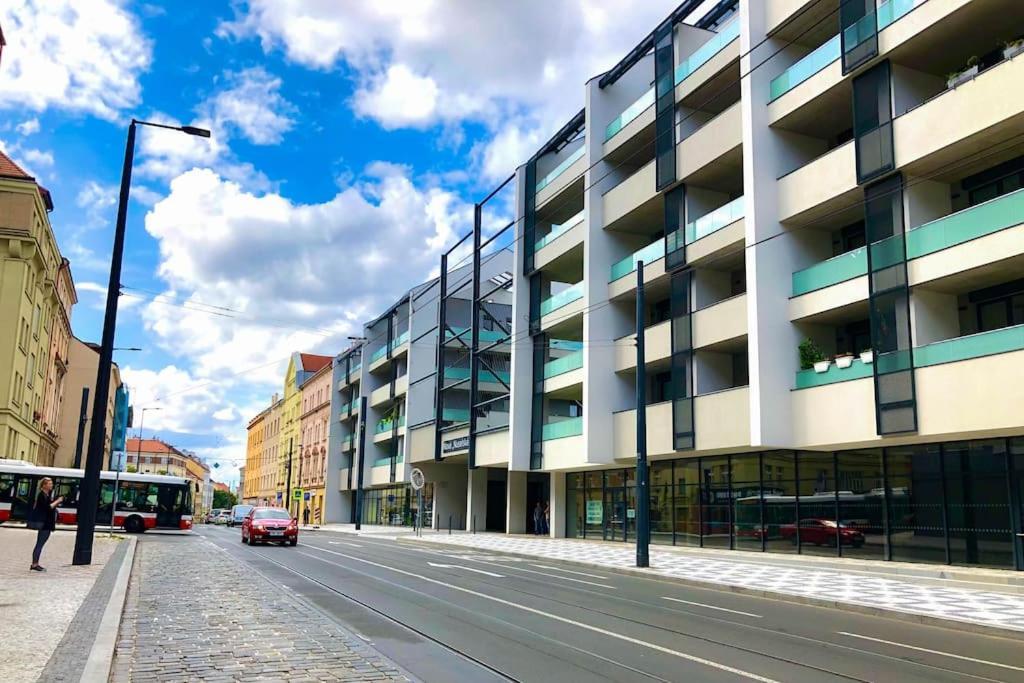 Modern Apartment • Garden • Near The City Center Praag Buitenkant foto